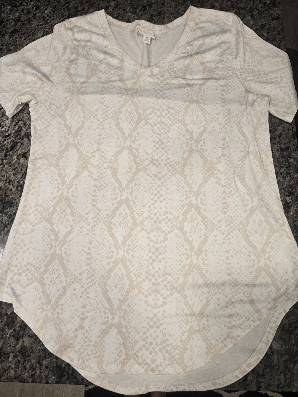 Neutral Snake Print V-Neck Short Sleeve Top